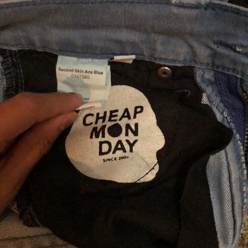 Blue skinny jeans